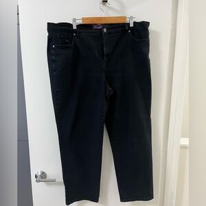 Gloria Vanderbilt Amanda Black Jeans